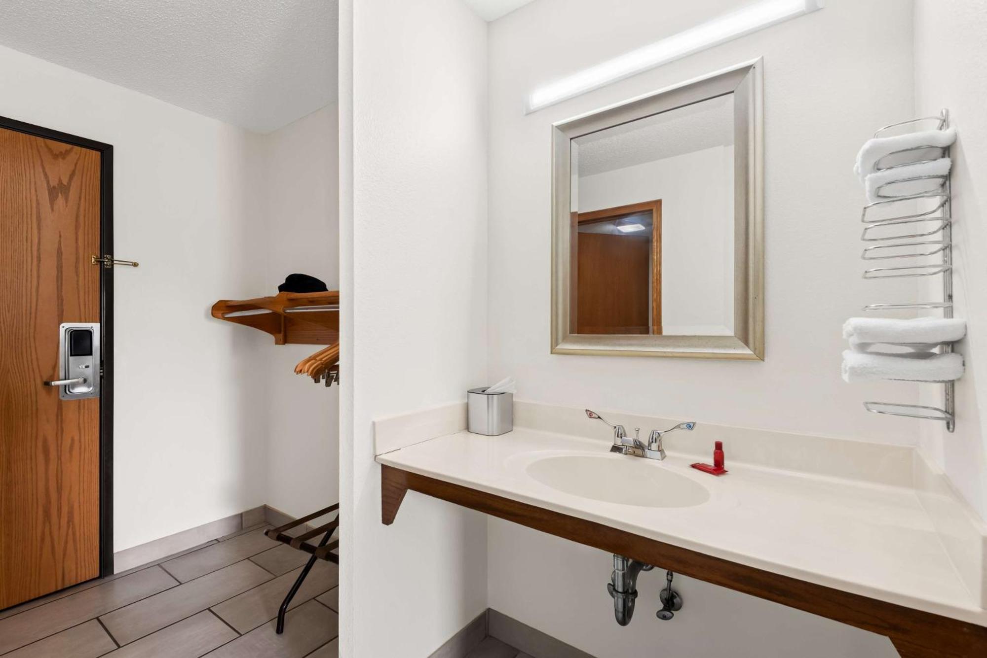 Surestay Hotel By Best Western Manchester מראה חיצוני תמונה